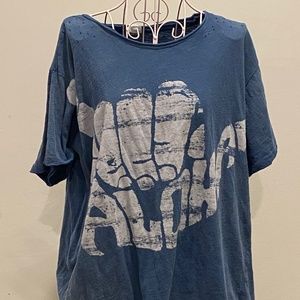 Magnolia Pearl Hang Loose Aloha Shaka Tee Short sleeve in Faded Boro (blue) OS